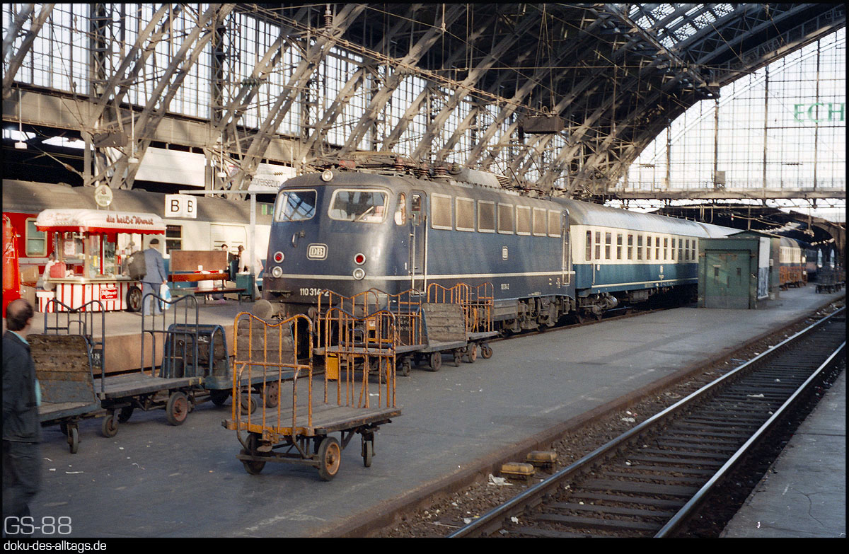 Strecken und Bahnhöfe